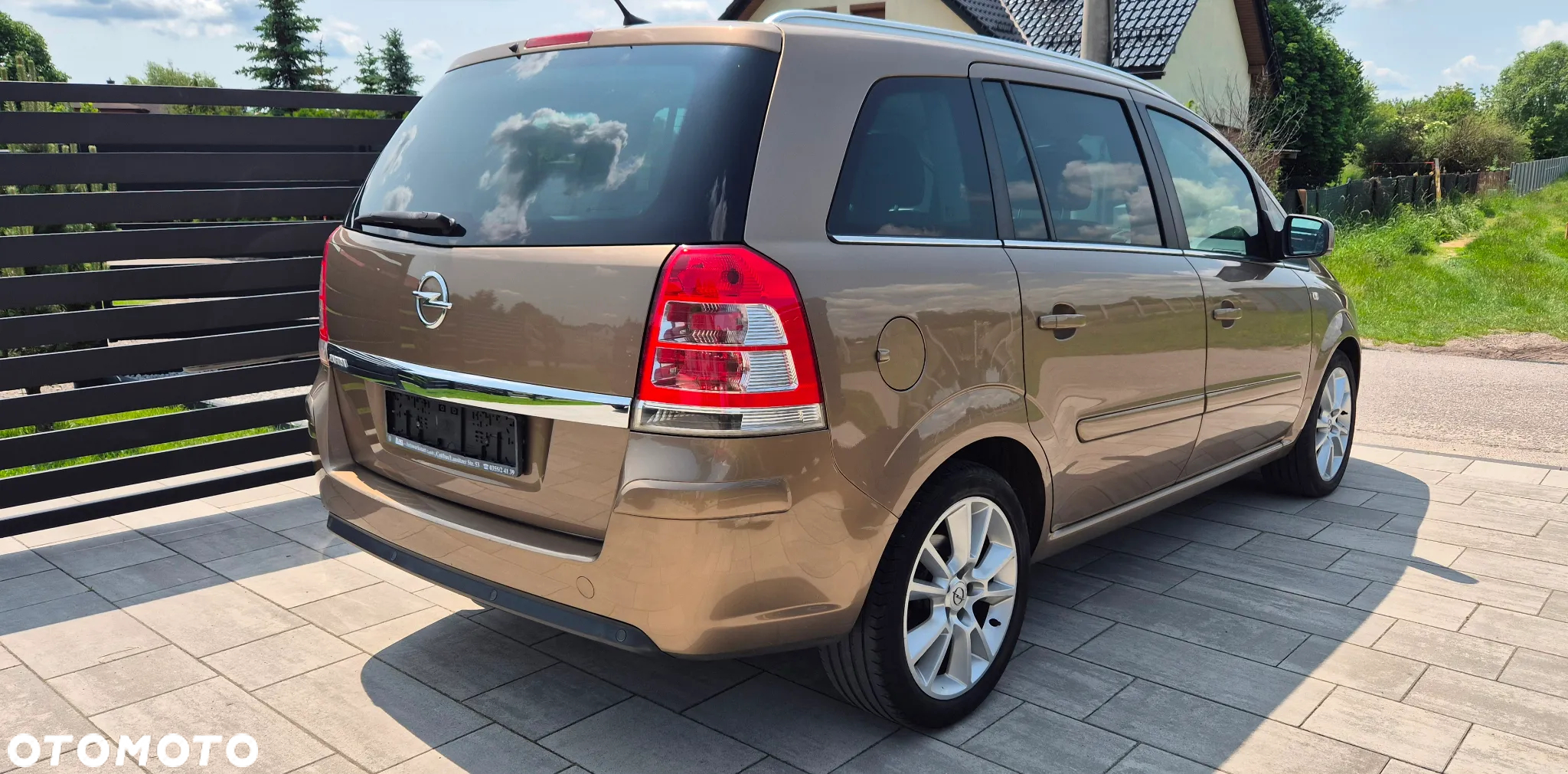 Opel Zafira 1.8 Cosmo EasyTronic - 5