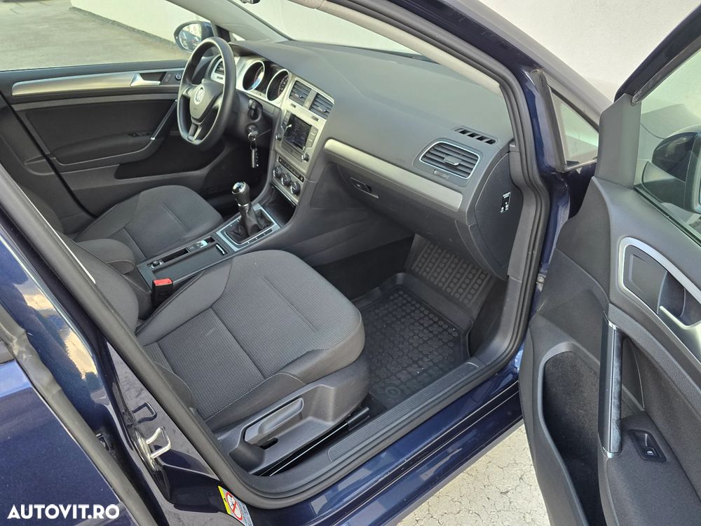 Volkswagen Golf 1.6 TDI BMT Comfortline - 21