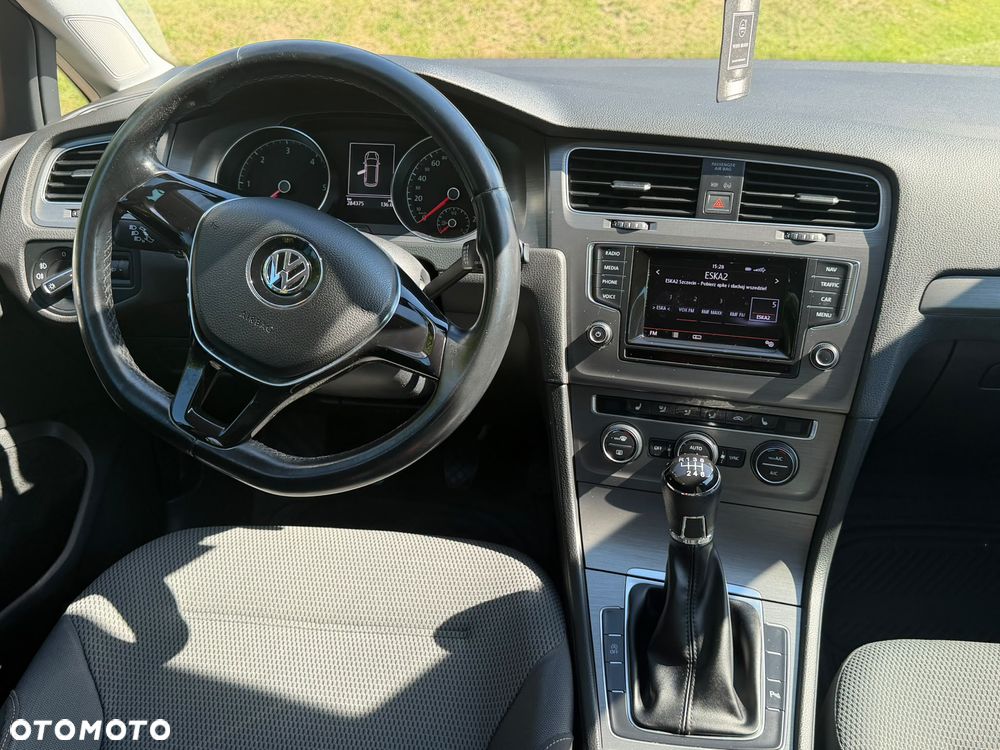 Volkswagen Golf 2.0 TDI SCR Comfortline - 9