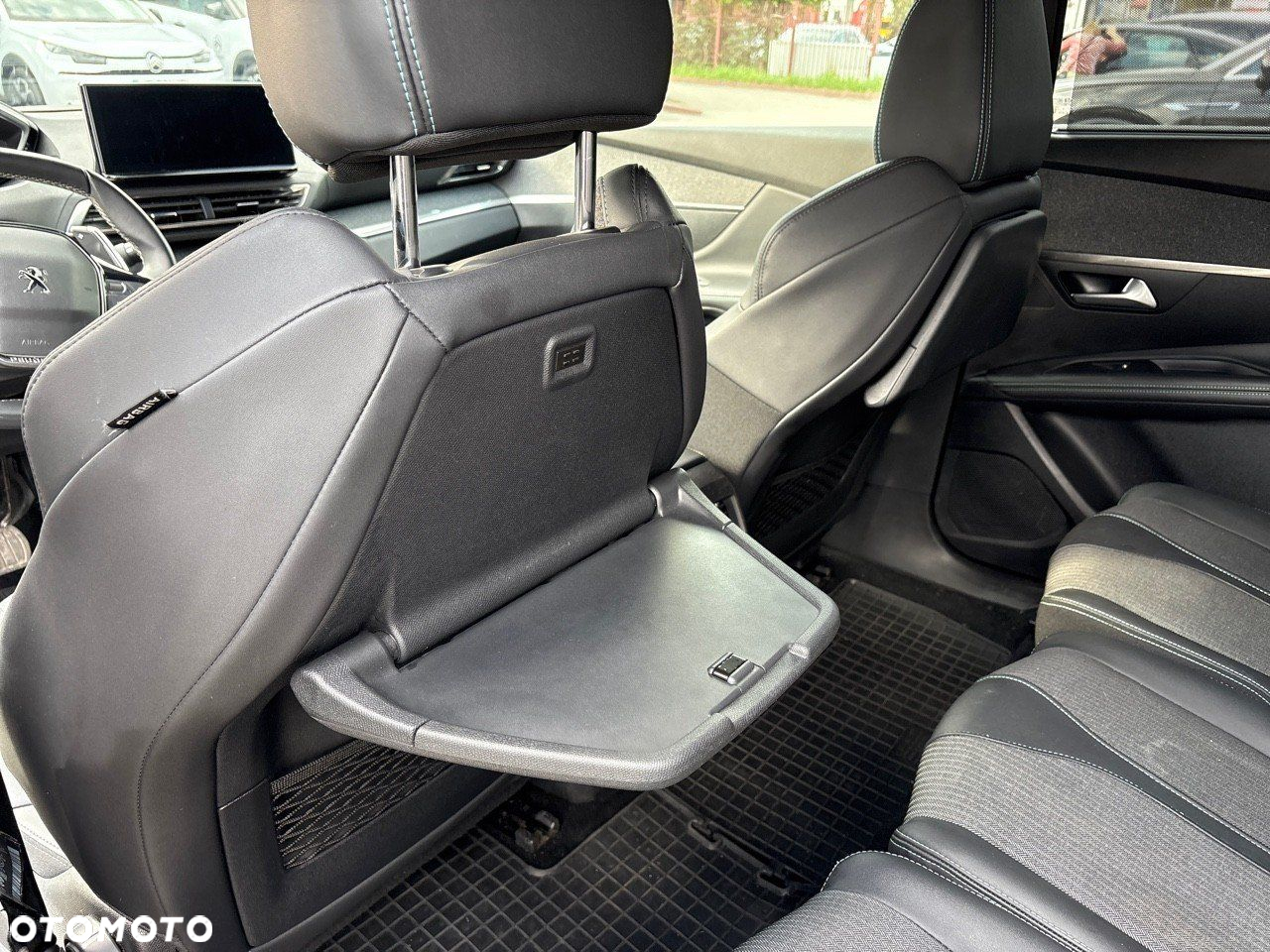 Peugeot 5008 1.5 BlueHDi Allure S&S EAT8 - 14