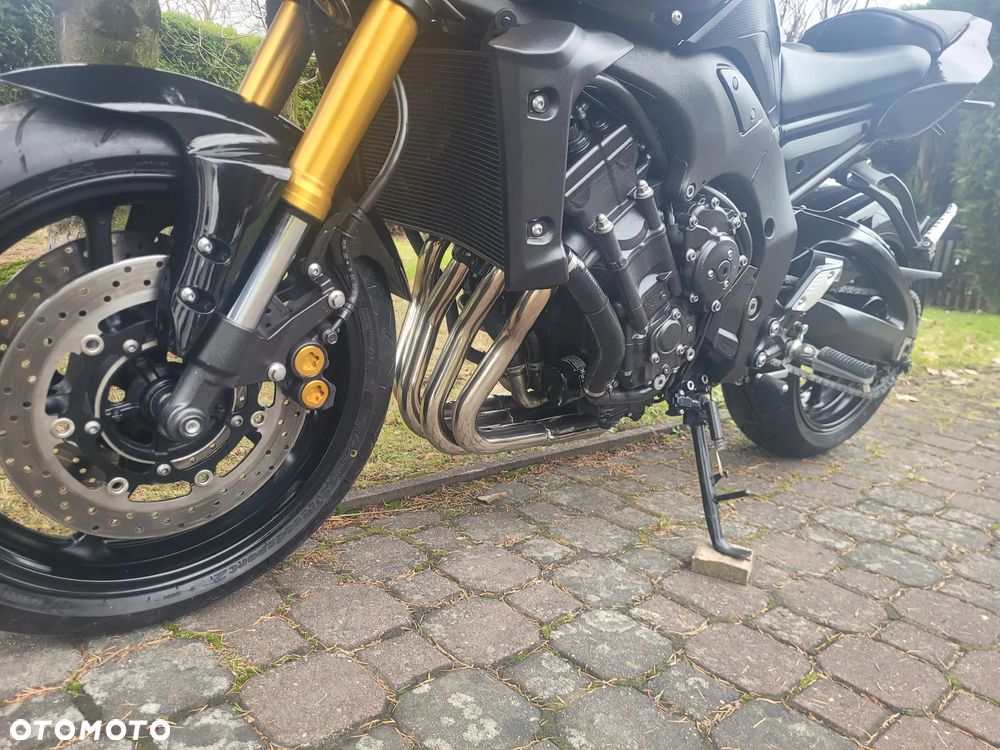 Yamaha FZ8 - 16