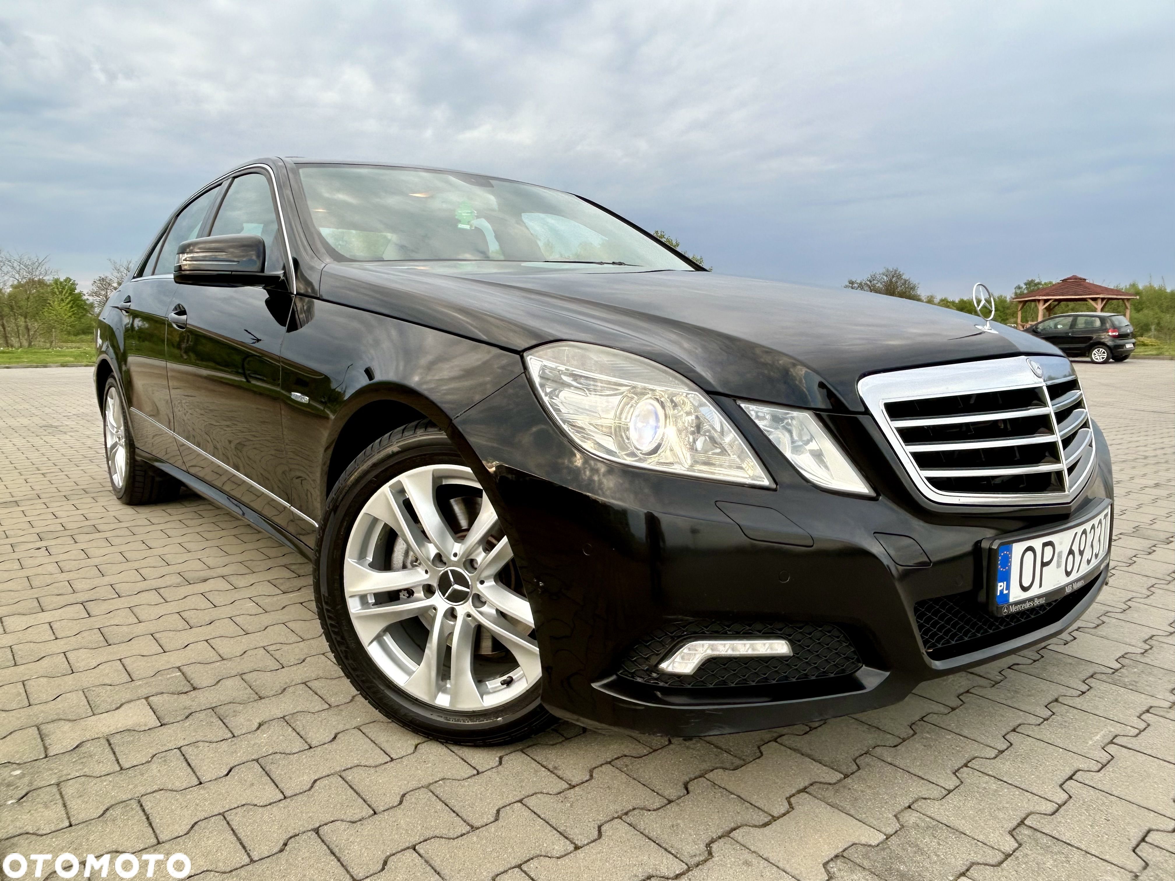 Mercedes-Benz Klasa E 350 CDI BlueEff Avantgarde - 1