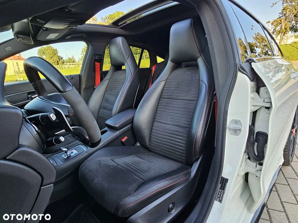 Mercedes-Benz CLA - 7
