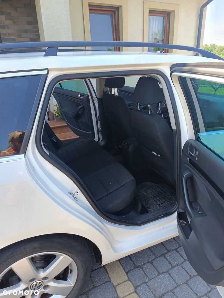 Volkswagen Golf 1.6 TDI BlueMotion Technology Comfortline - 12