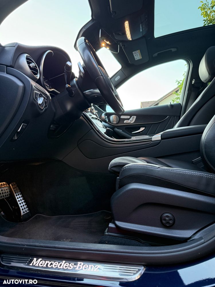 Mercedes-Benz GLC 300 de 4Matic 9G-TRONIC AMG Line Plus - 29