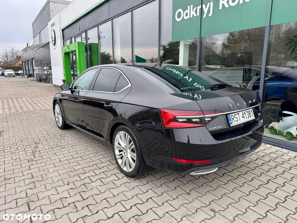 Skoda Superb 2.0 TDI SCR L&K DSG - 2