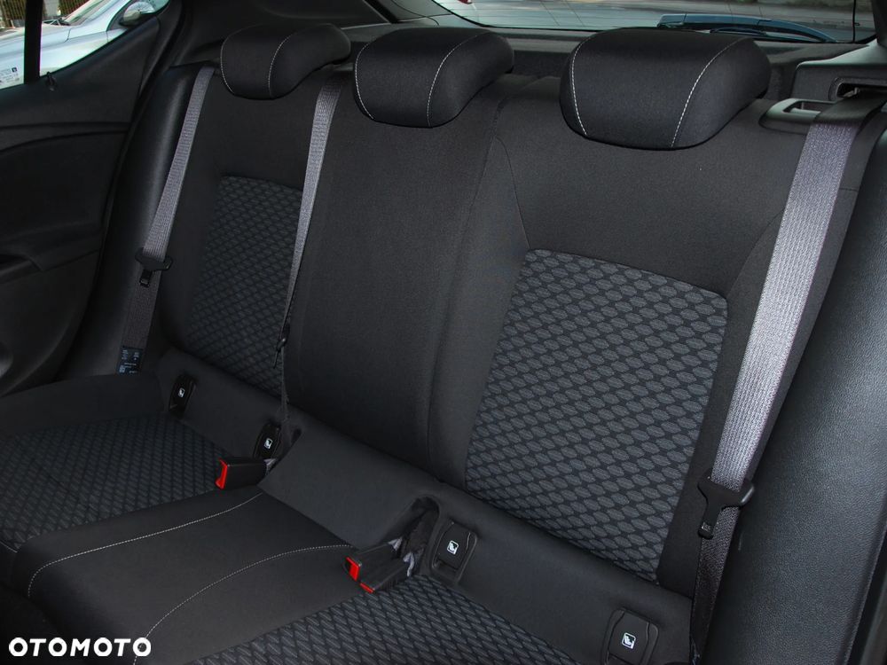 Opel Astra 1.4 T Enjoy S&S - 13