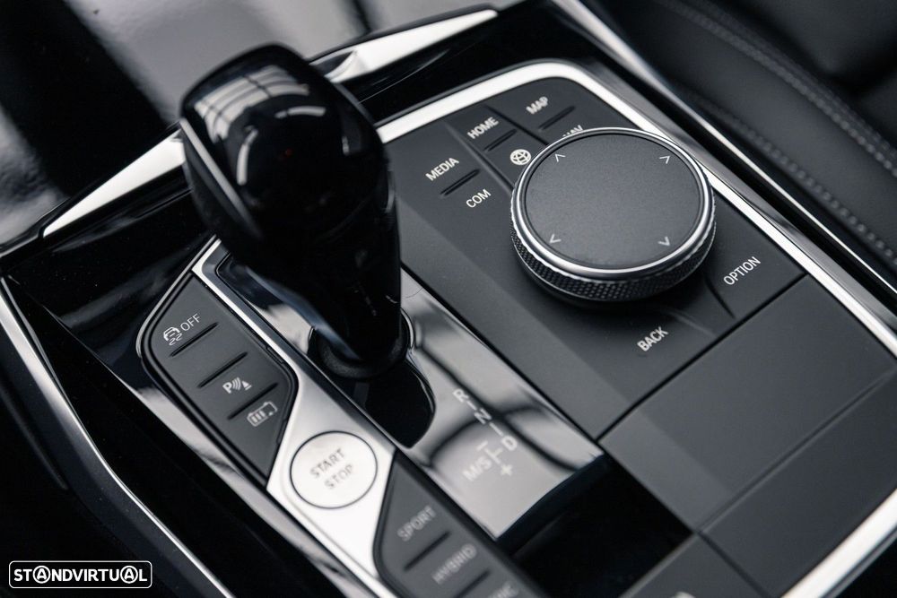 BMW 320 e Pack M Auto - 38