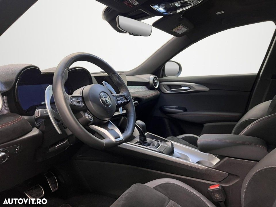 Alfa Romeo Tonale 1.3T PHEV Q4 280 CP AT6 Veloce - 9
