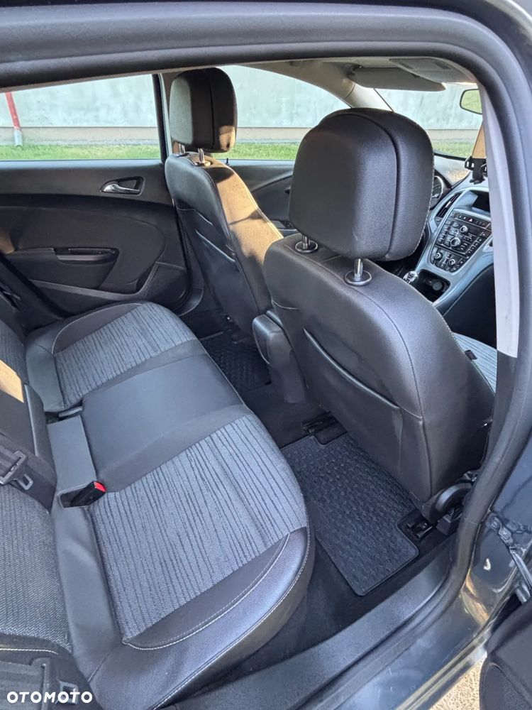 Opel Astra - 12