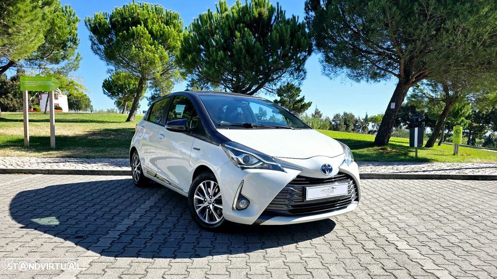 Toyota Yaris 1.5 HSD 20 Anos - 3