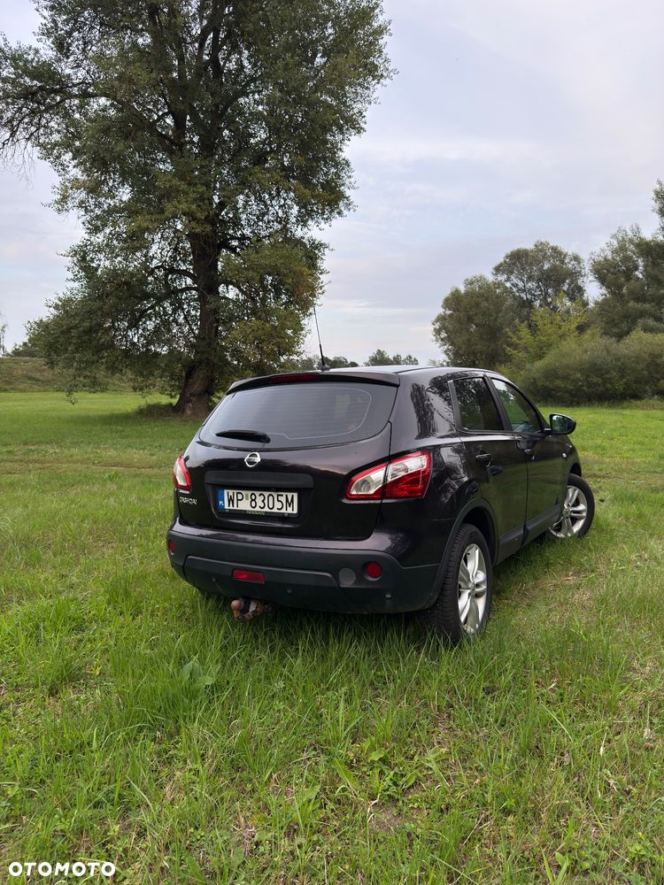Nissan Qashqai 2.0 4x4 Tekna - 3