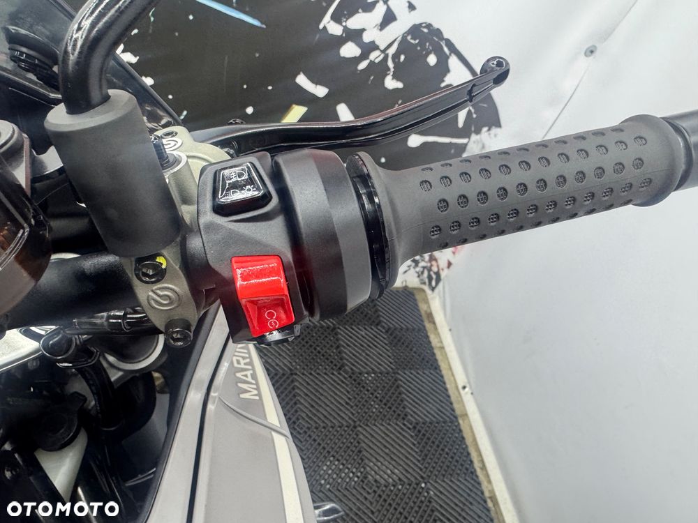 Moto Guzzi V100 Mandello - 26