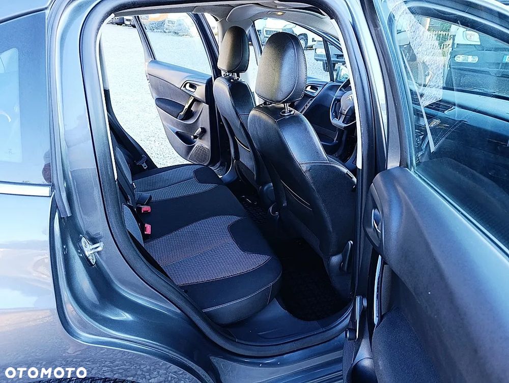 Citroën C3 1.2 PureTech Exclusive - 18