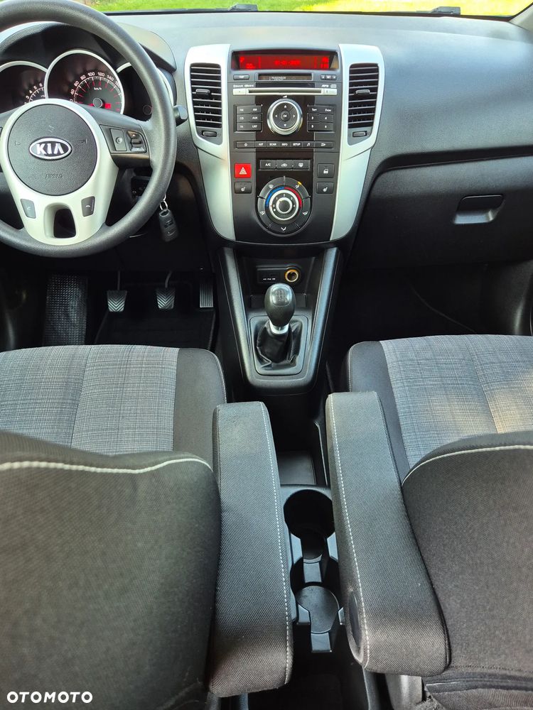 Kia Venga 1.6 CVVT Black Collection - 19
