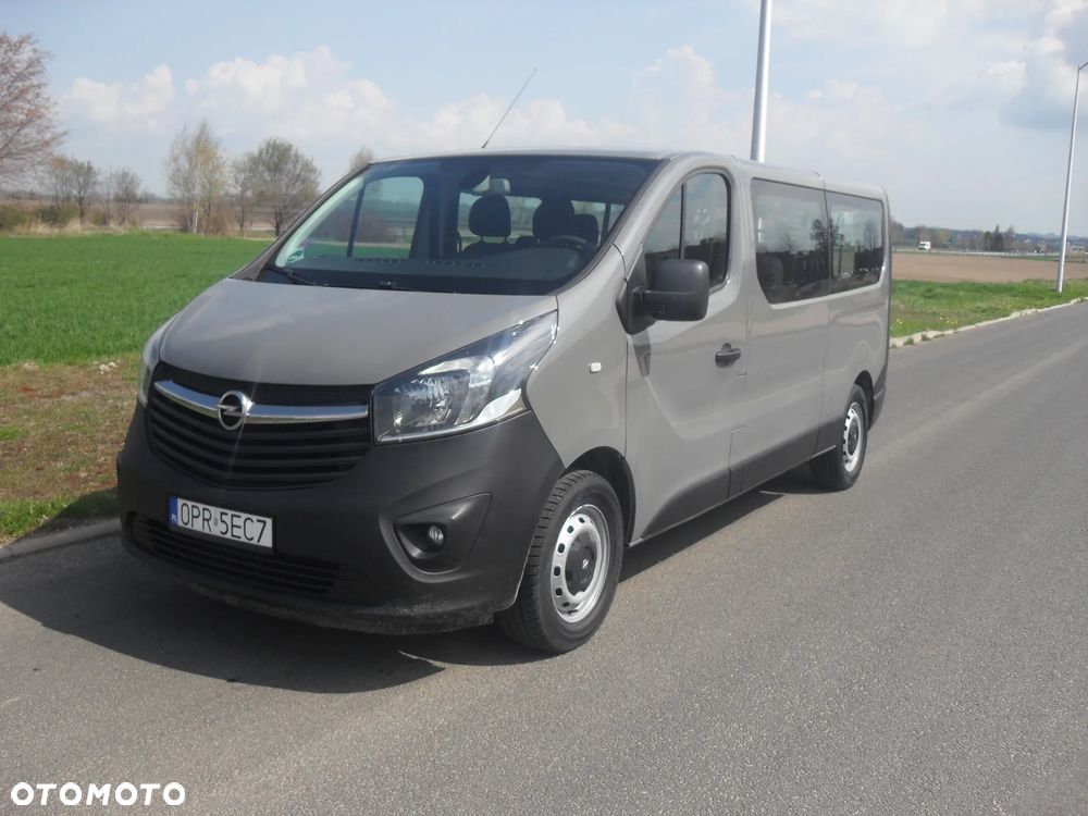 Opel Vivaro - 1