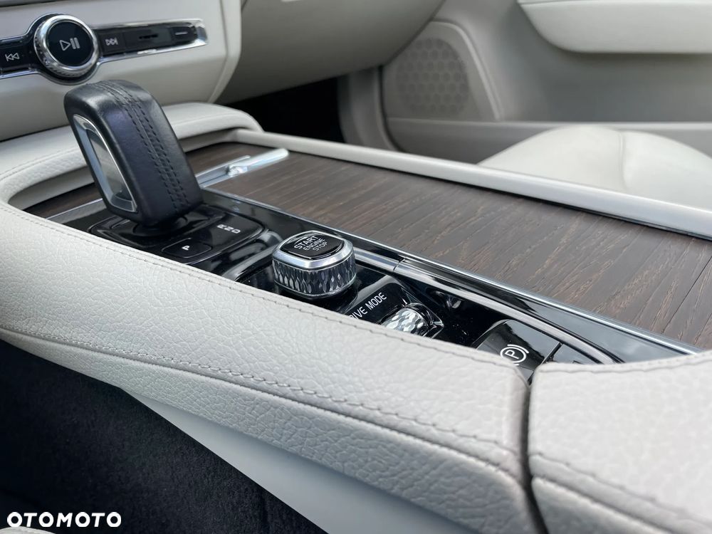 Volvo V90 Cross Country B5 D AWD Pro - 37