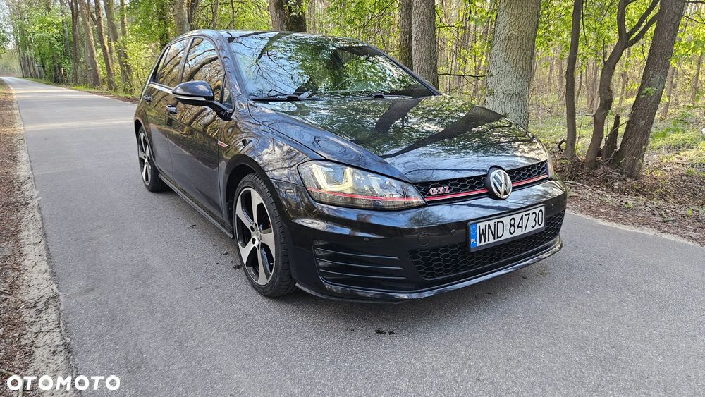 Volkswagen Golf 2.0 TSI BMT GTI DSG - 2