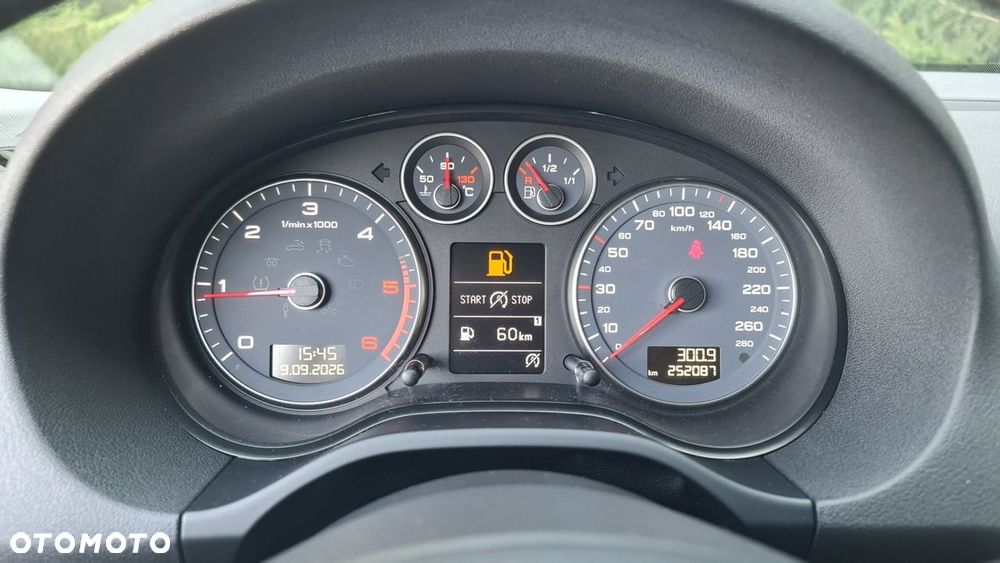 Audi A3 3-drzwiowe 2.0 TDI DPF Ambiente - 15