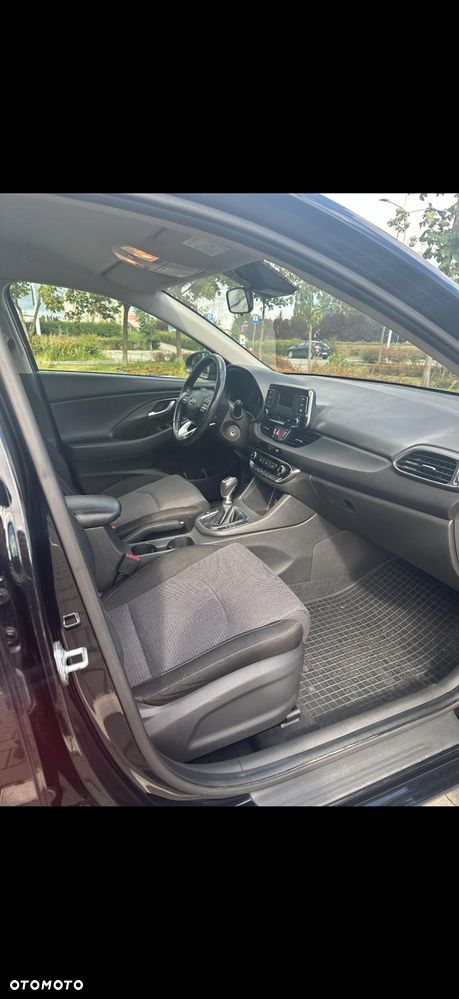 Hyundai i30 1.5 T-GDI 48V Modern - 6