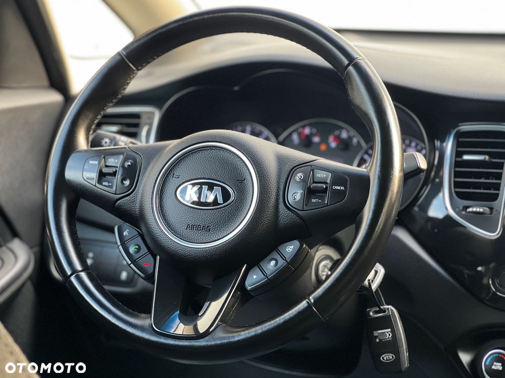 Kia Carens 1.6 GDI XL 7os - 31