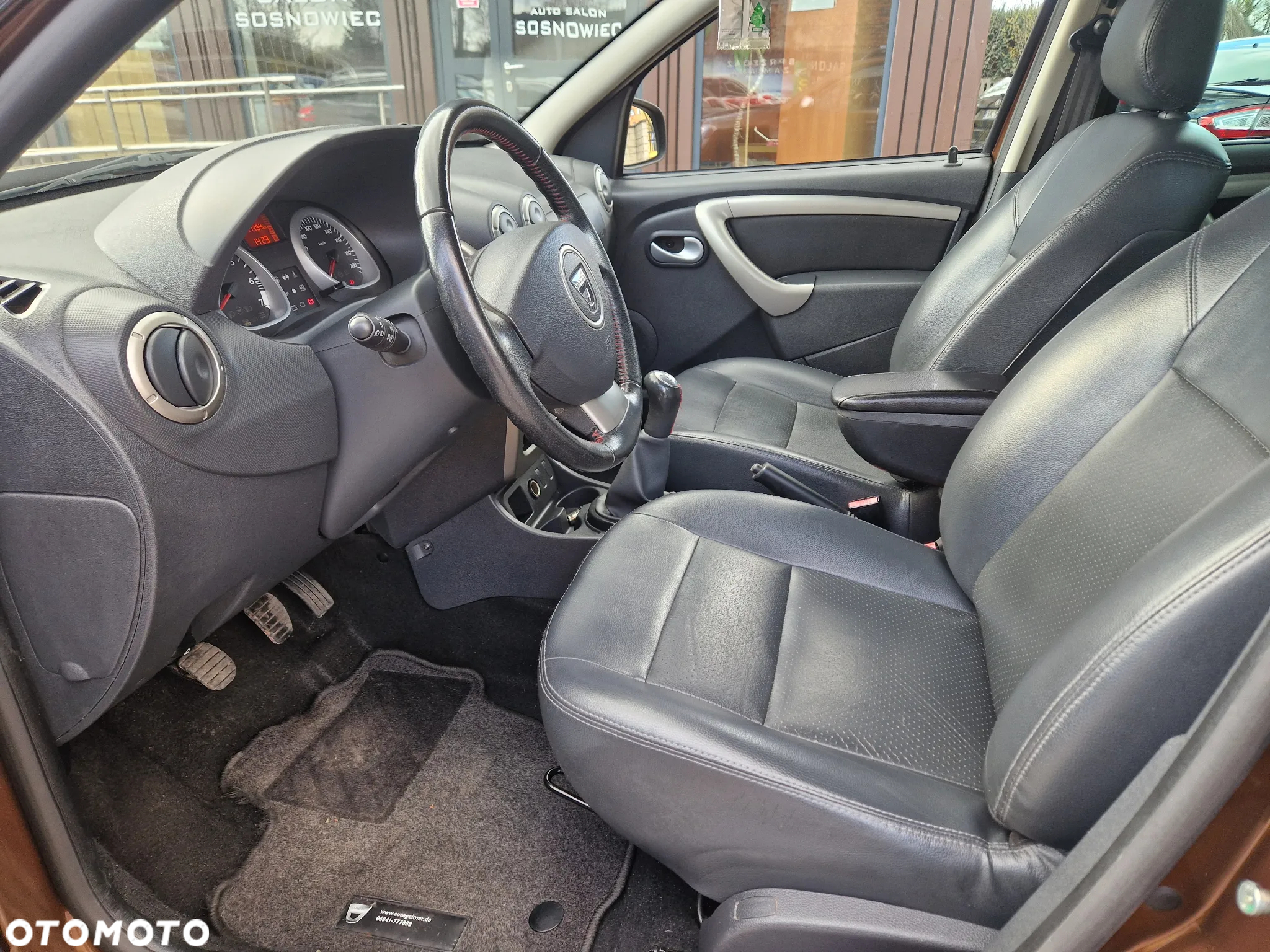 Dacia Duster 1.6 16V 4x2 Prestige - 19