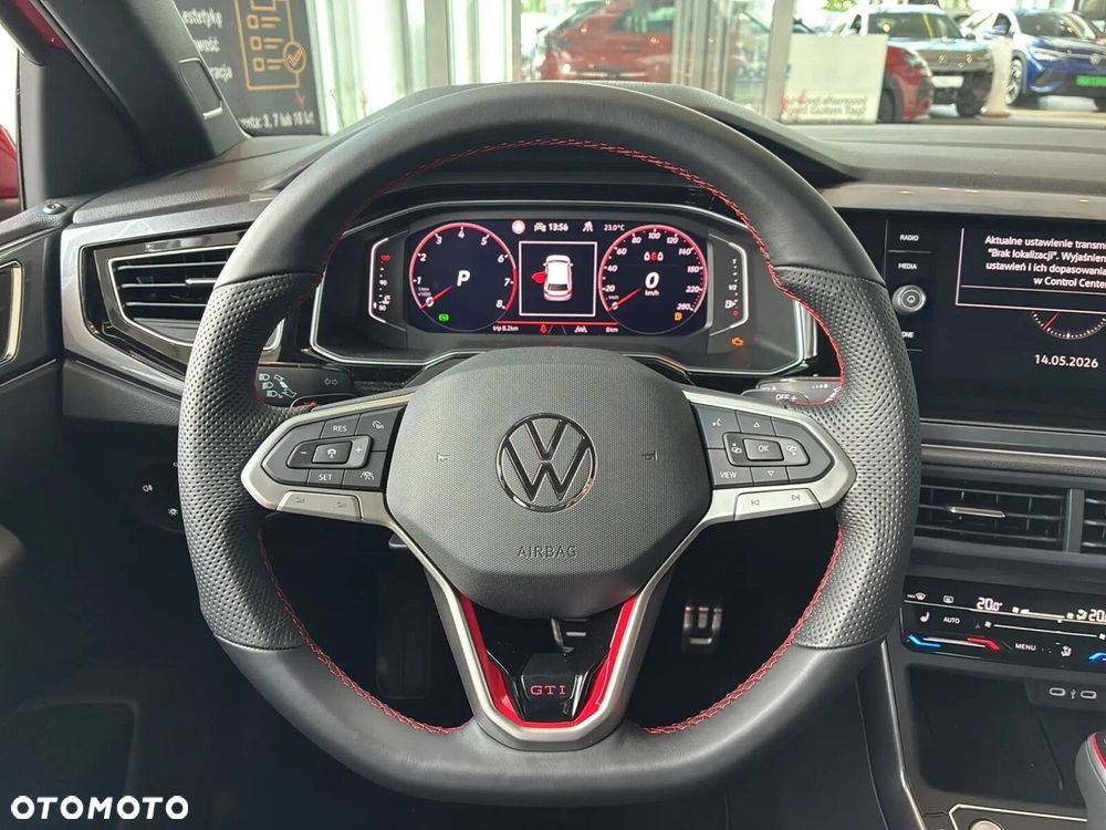 Volkswagen Polo - 11