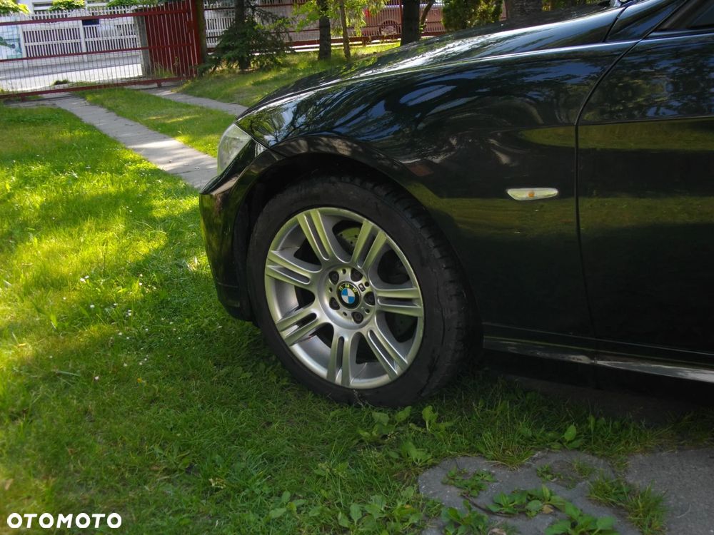 BMW Seria 3 320d xDrive DPF - 5