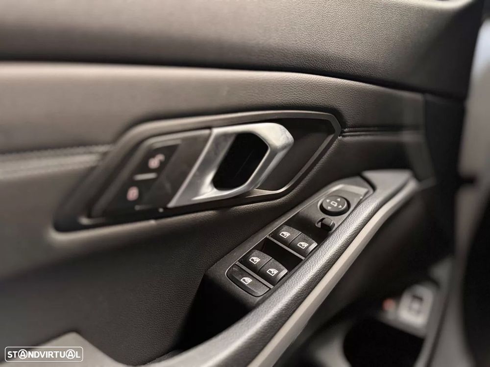 BMW 320 e Line Sport Auto - 15