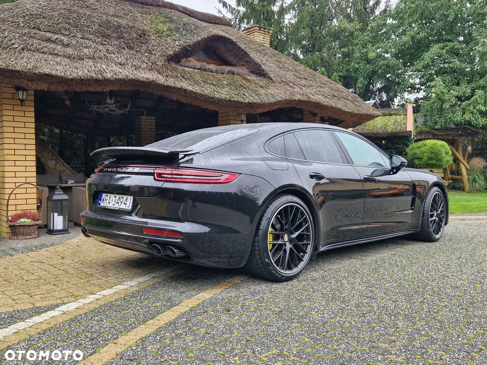 Porsche Panamera 4S - 12