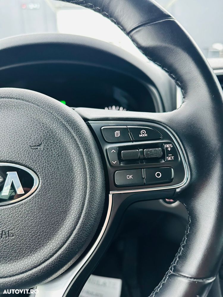 Kia Sportage 1.6 GDI 2WD DREAM-TEAM EDITION - 32