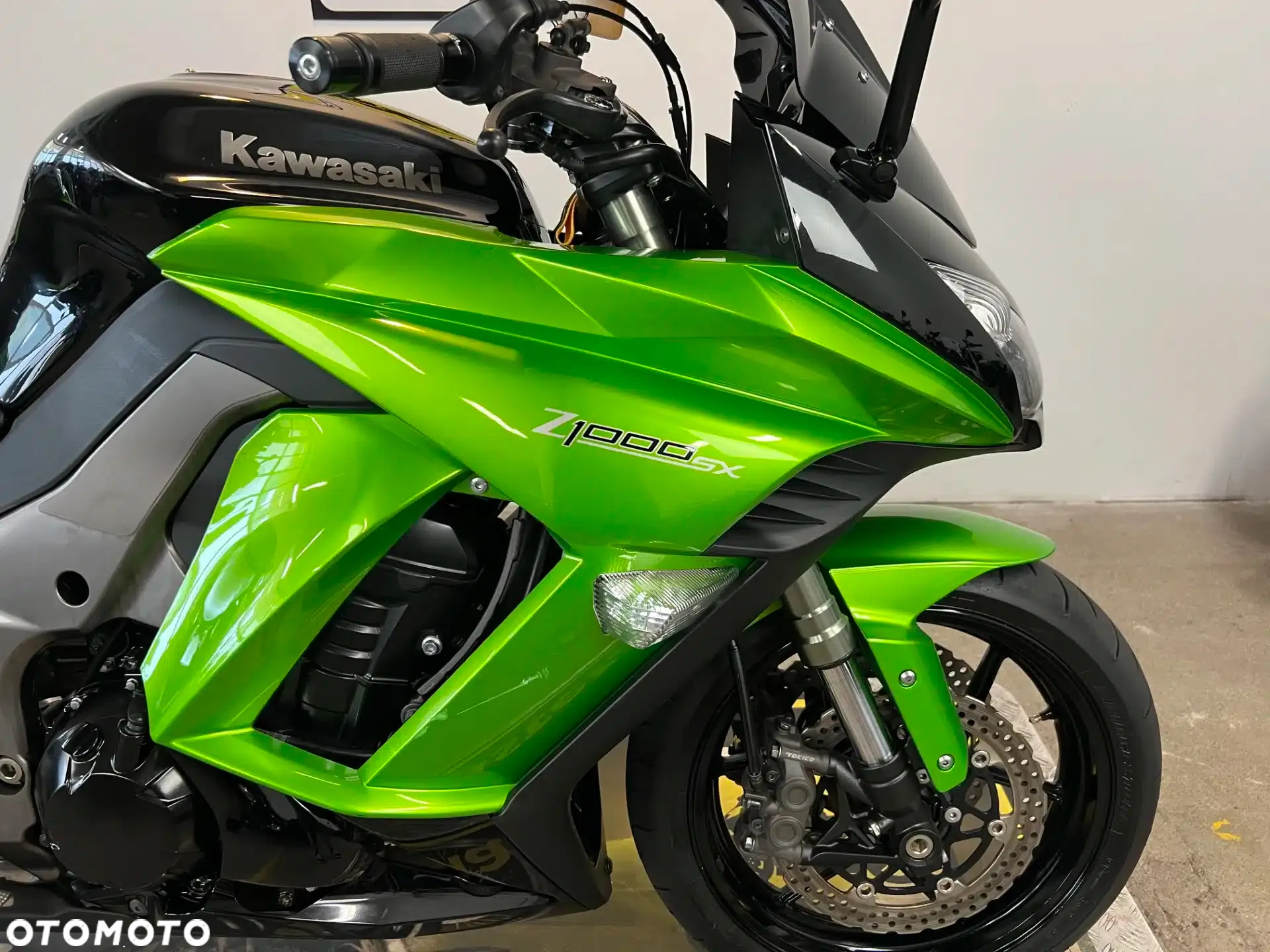 Kawasaki Z - 8