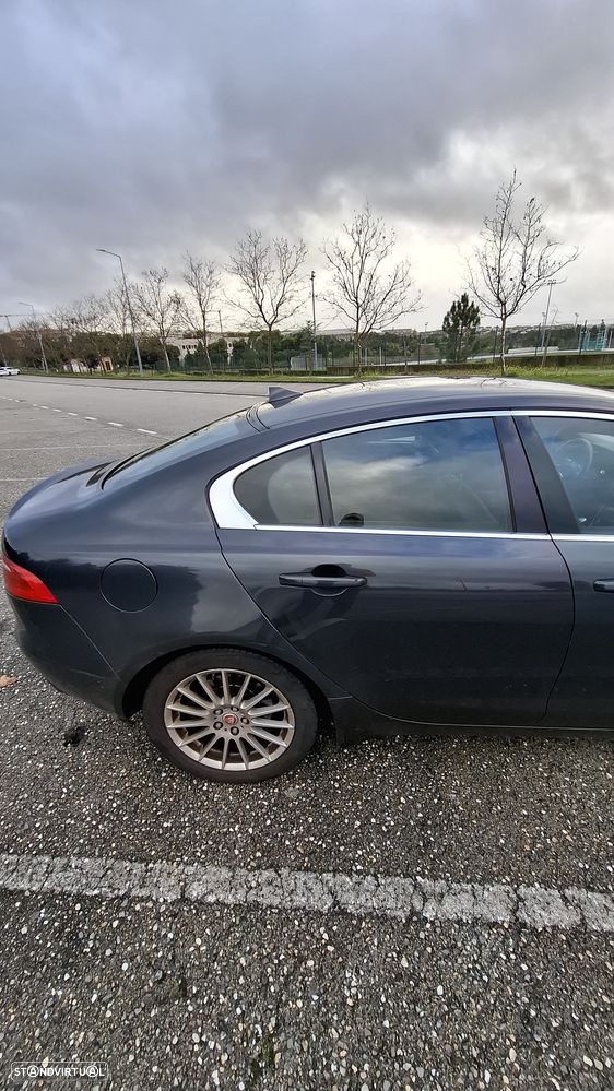 Jaguar XE E-Performance Prestige - 8