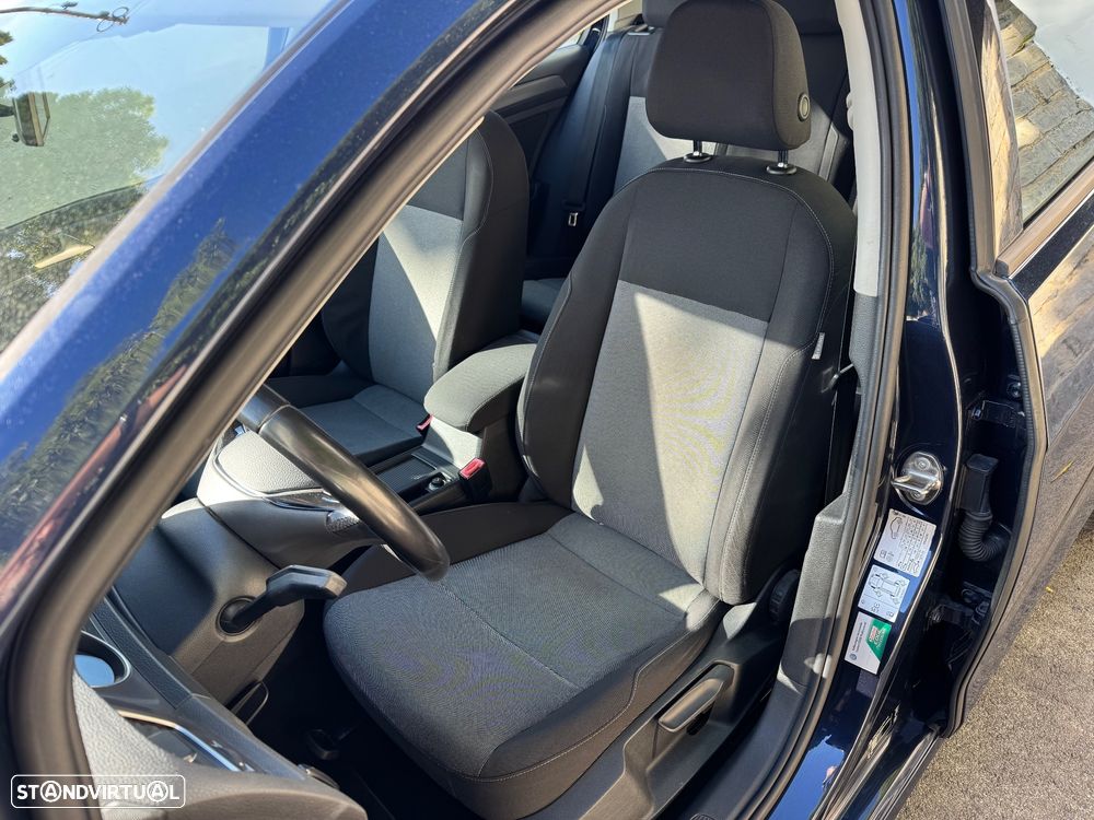 VW Golf 1.6 TDI Trendline - 18