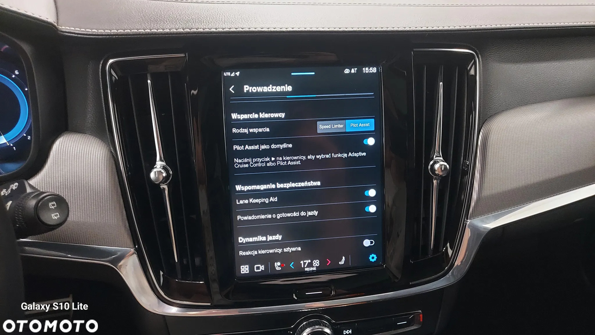 Volvo V90 T8 Twin Engine AWD R Design - 32