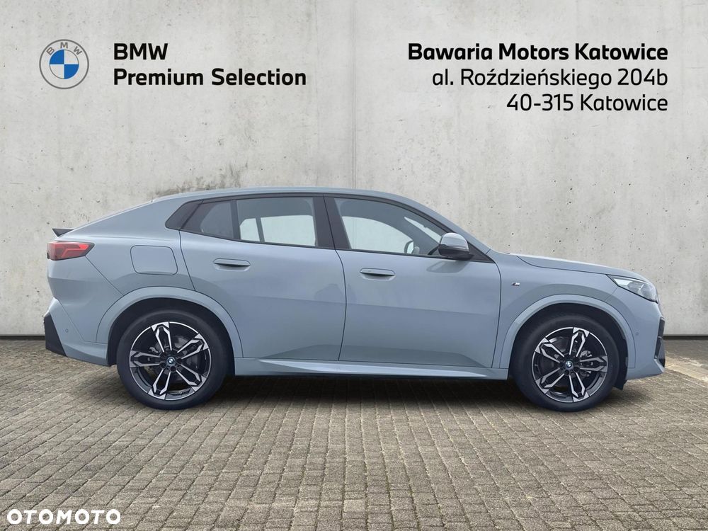 BMW iX2 xDrive30 66.5kWh M Sport - 19