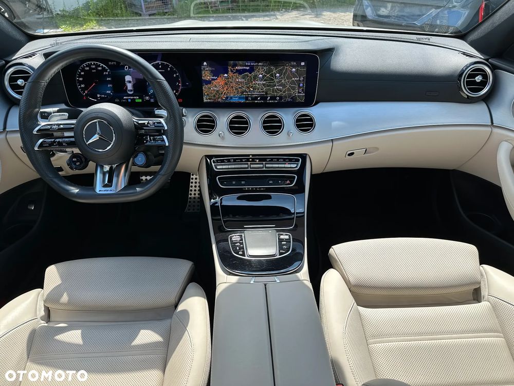 Mercedes-Benz Klasa E - 9