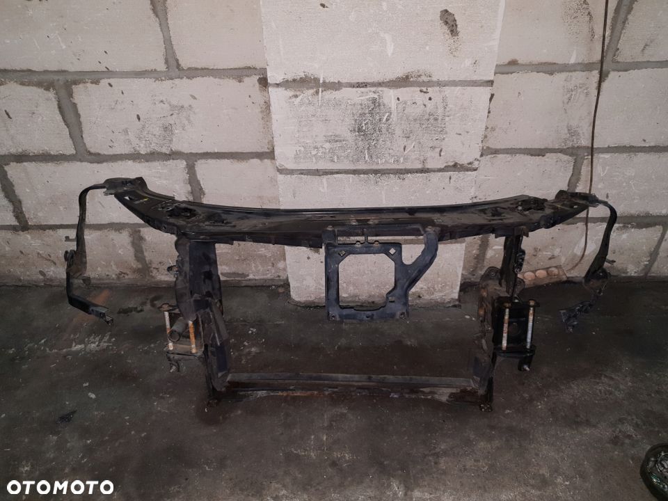 MERCEDES W221 5.5 V8 wzmocnienie pas przedni