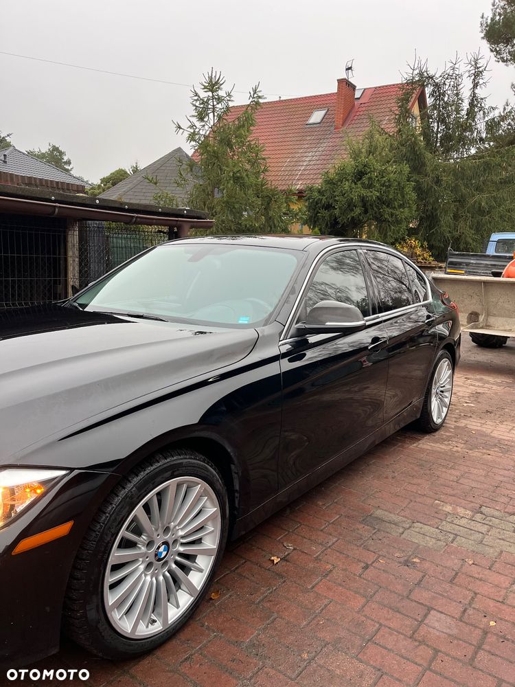 BMW Seria 3 328i Luxury Line - 4