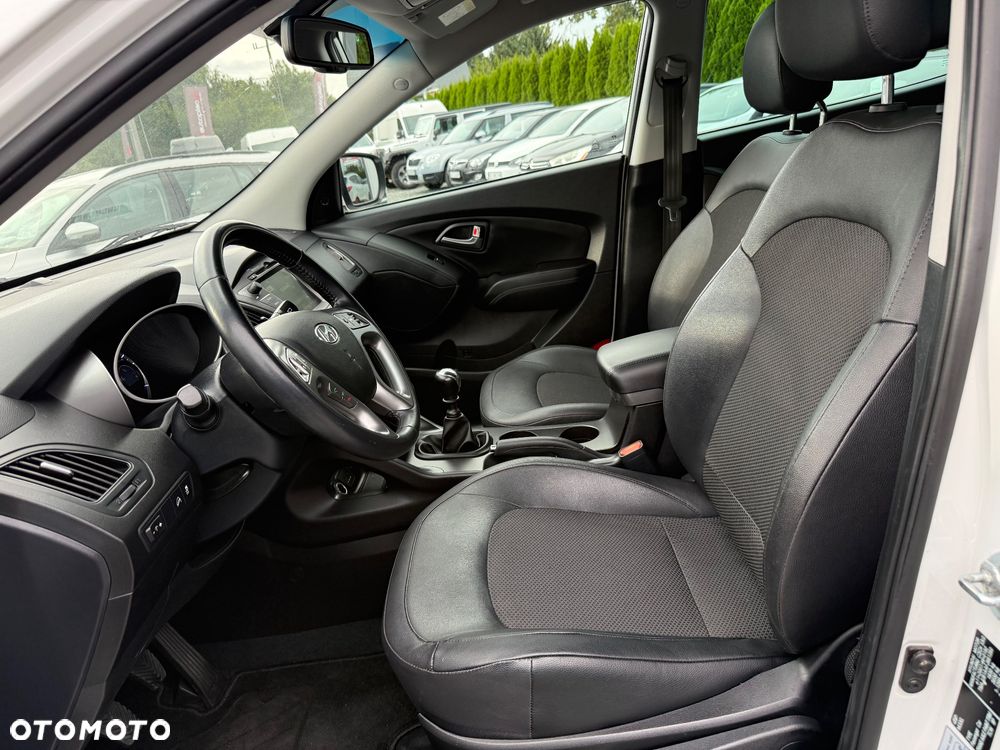 Hyundai Tucson blue 1.6 GDi 2WD Passion - 2