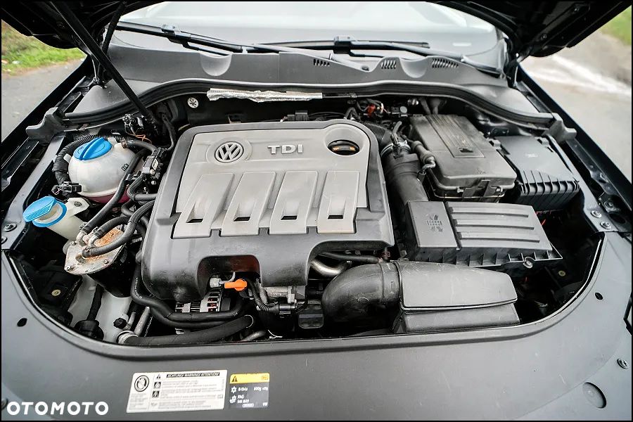 Volkswagen Passat - 37
