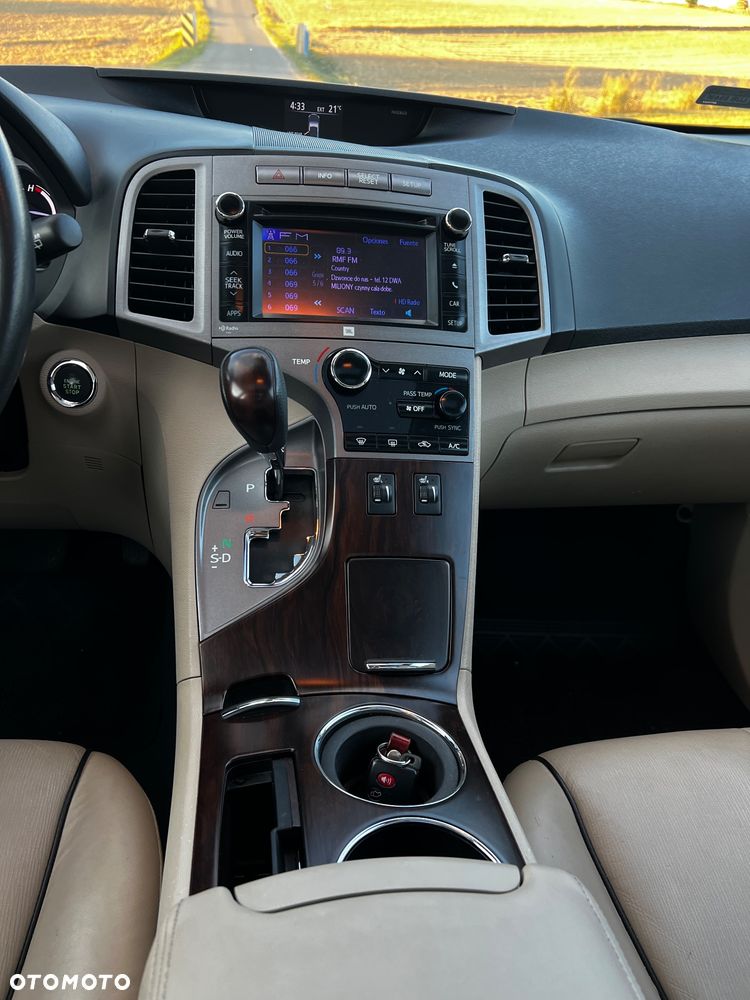 Toyota Venza 3.5 V6 AWD - 9