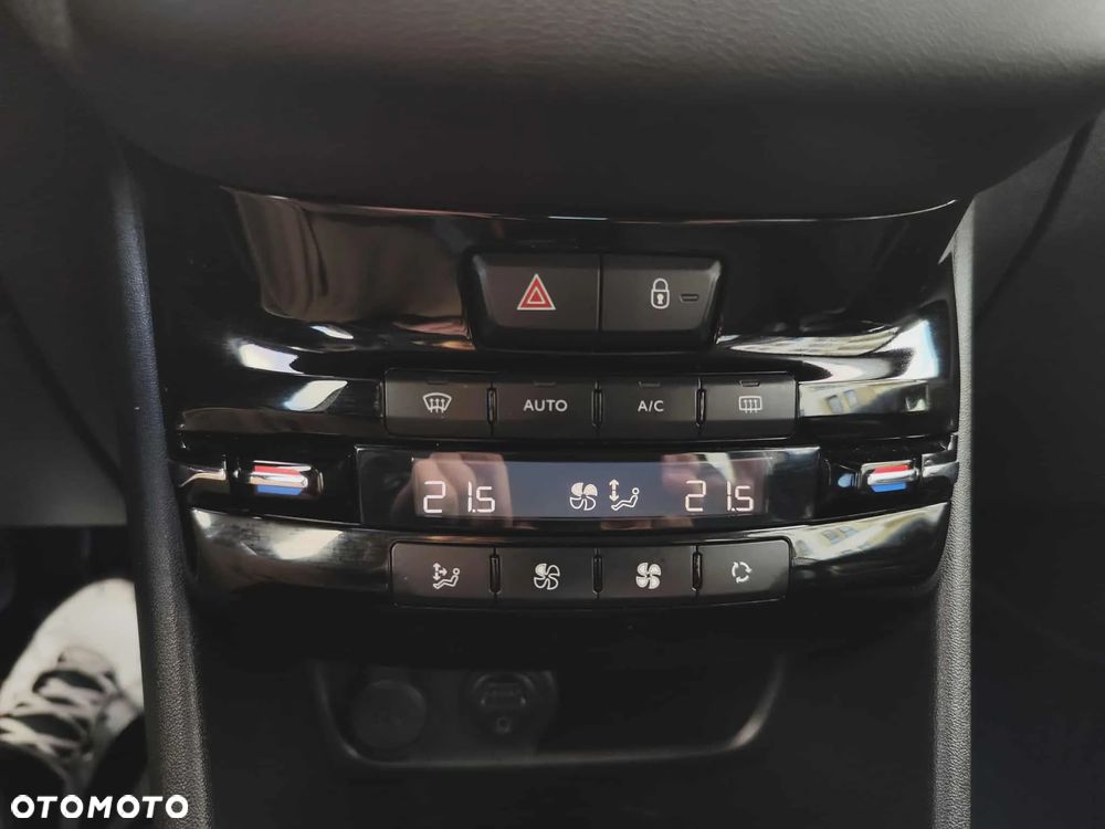 Peugeot 208 1.6 VTi Allure - 31