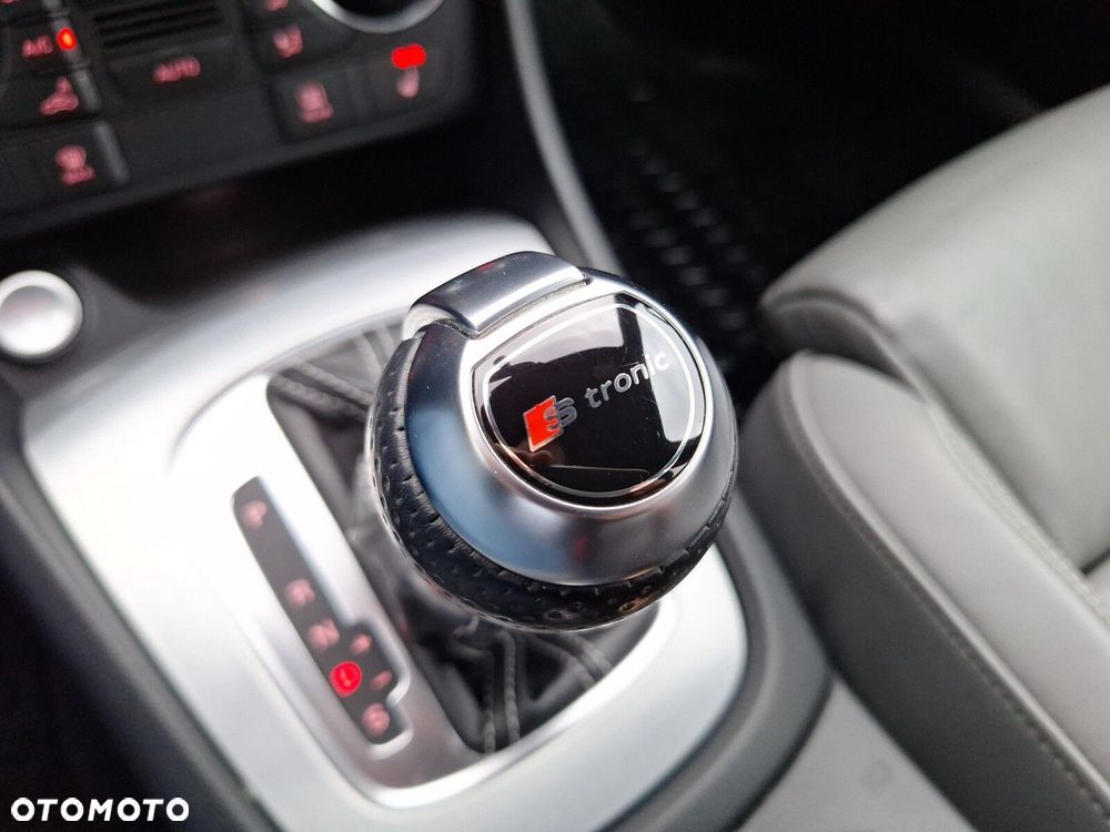 Audi Q3 2.0 TFSI Quattro Sport S tronic - 32