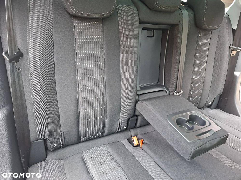Peugeot 308 HDi FAP 150 Business Line Niveau 2 - 19