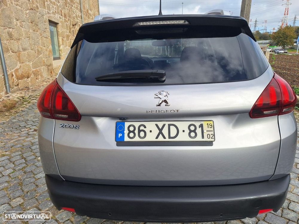 Peugeot 2008 1.2 PureTech Style - 9