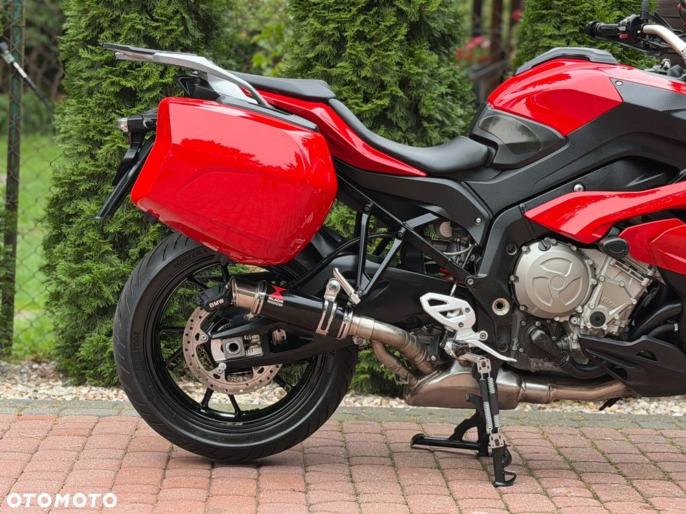BMW XR - 9