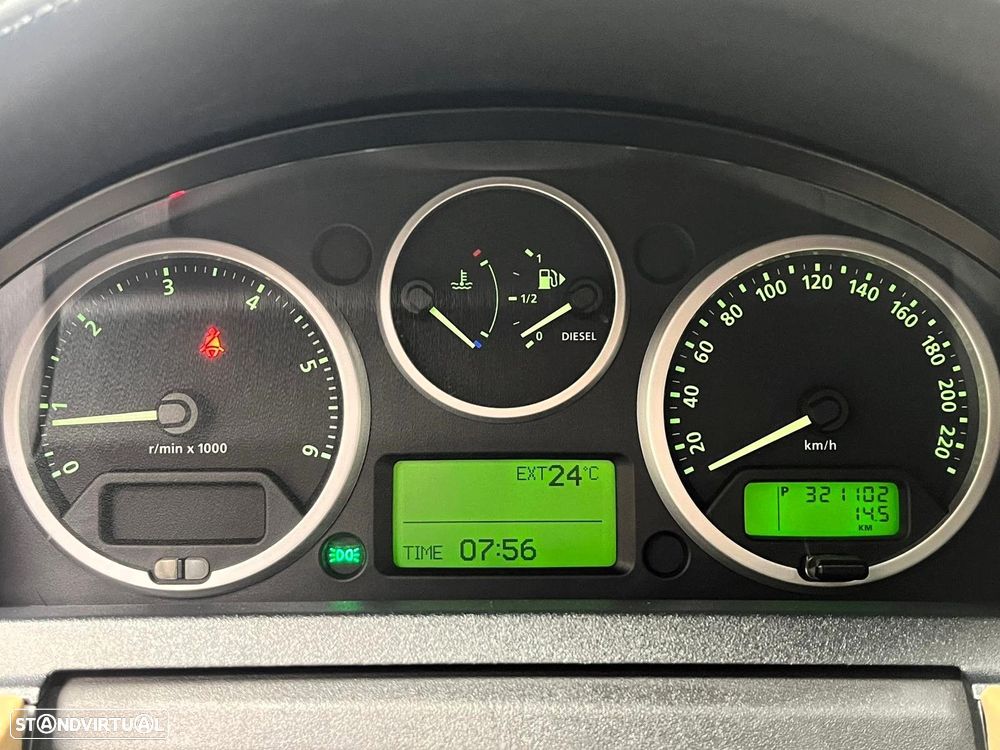 Land Rover Discovery 2.7 TD V6 HSE Auto. - 16