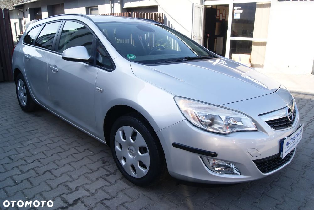 Opel Astra 1.4 ecoFLEX Cosmo - 6