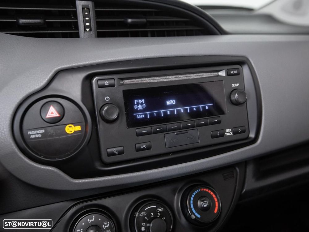 Toyota Yaris bizz 1.4 D-4D C/IVA - 14